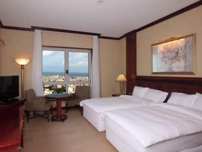 Habtoor Metropolitan Palace Hotel