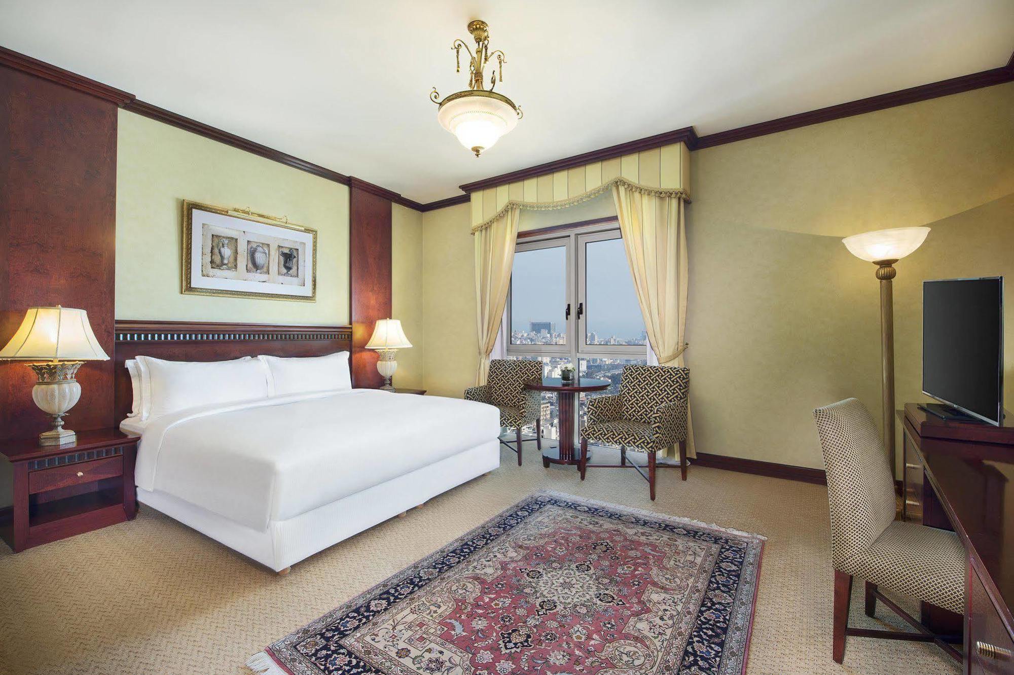 Habtoor Metropolitan Palace Hotel